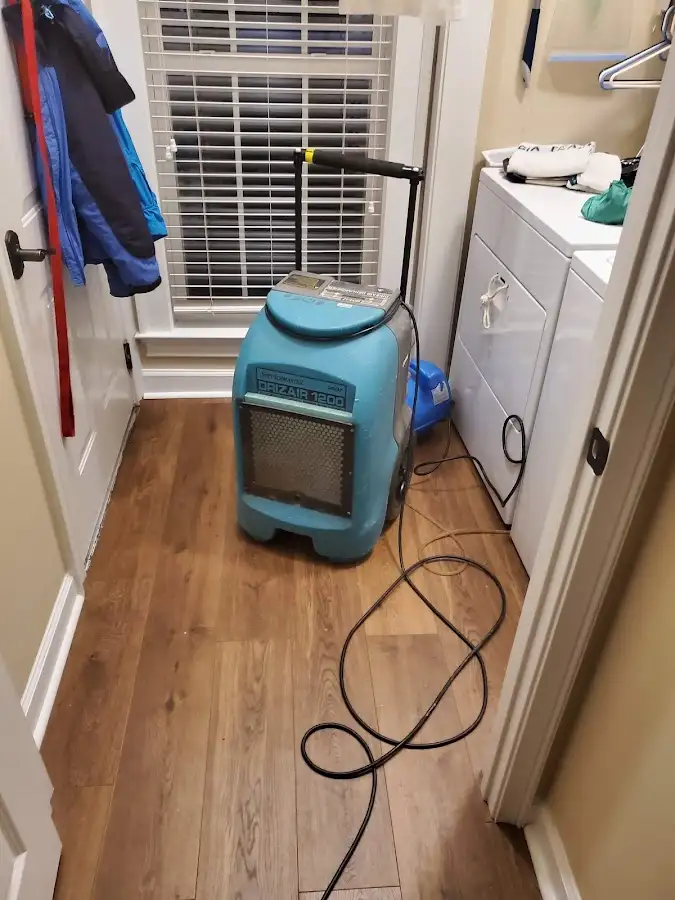 Commercial dehumidifier deployed for Crawl Space Restoration in Adel